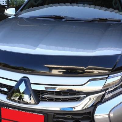đồ trang trí cho xe Mitsubishi Pajero Sport 2017