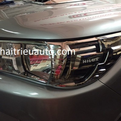 viền đèn trước xe toyota HILUX 2018