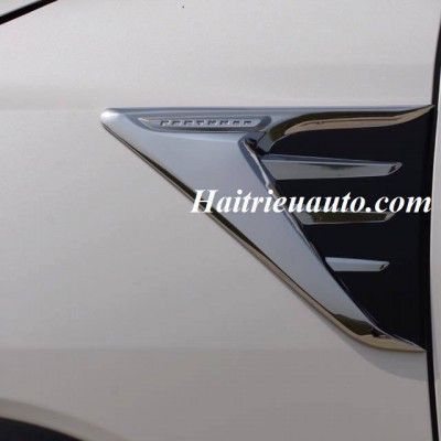 Ốp trang trí tai xe Fortuner 2017 hàng Thái Lan