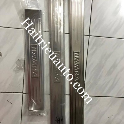 nẹp bước chân trong xe NISSAN NAVARA