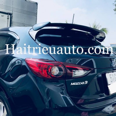 đuôi gió cho mazda 3
