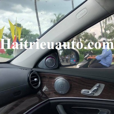 Loa treble xoay 3D Burmester theo xe Mercedes E250