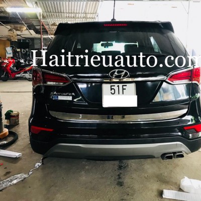 viền đèn sau Hyundai Santafe