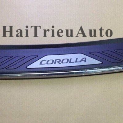 Ốp chống trầy cốp cho xe corolla