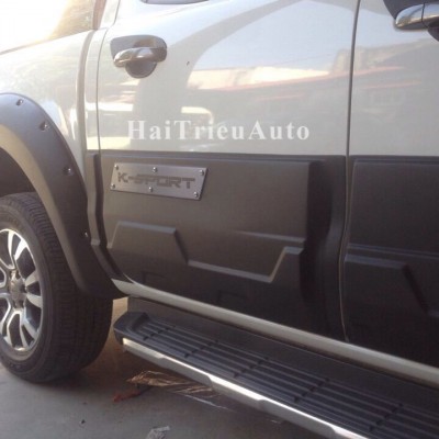 Ốp hông xe FORD RANGER