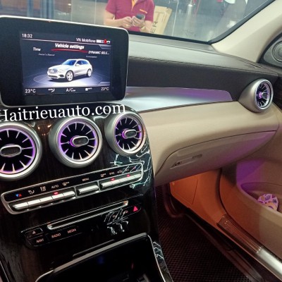 Cửa gió Turbine đèn LED theo xe Mercedes GLC 200