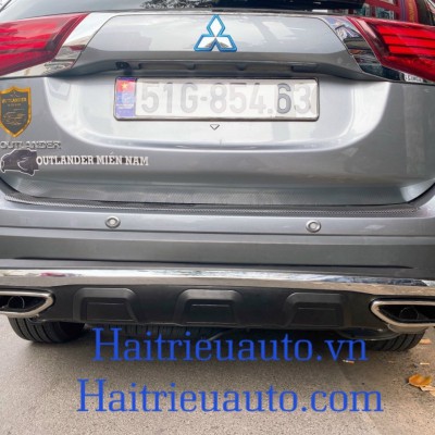 líp pô theo xe Mitsubishi outlander