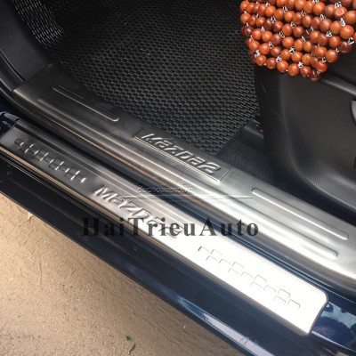 Nẹp bước chân trong- ngoài Mazda 2