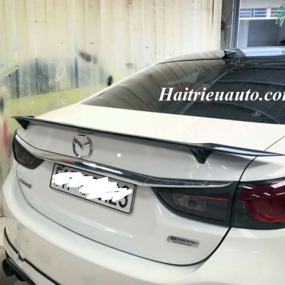 Đuôi cá Mazda 6