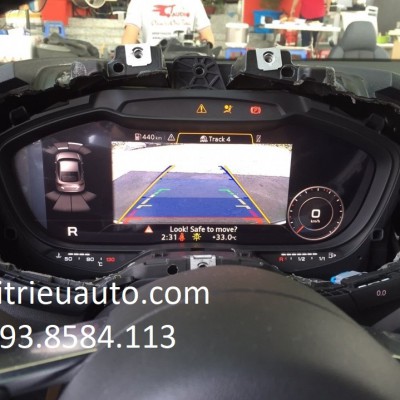 Lắp camera lùi cho xe Audi TT