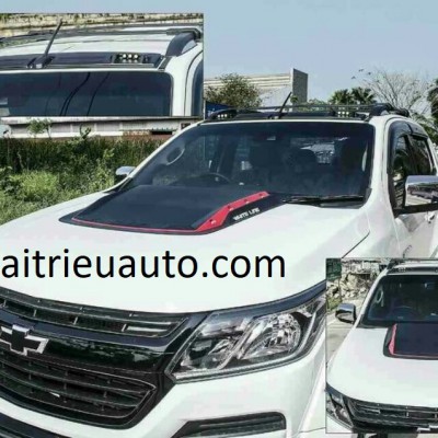 ốp trang trí nắp capo cho xe COLORADO