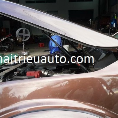 ty mở nắp capo xe NAVARA