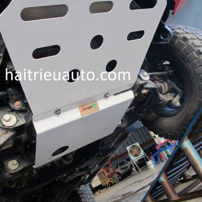 ốp gầm máy xe colorado 2018