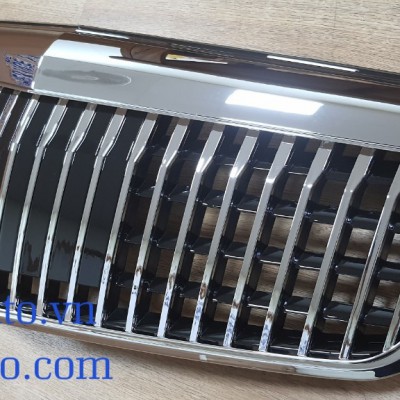 mặt ca lăng maybach theo xe mercedes E300