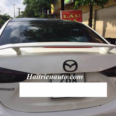 Đuôi cá thể thao Mazda 3