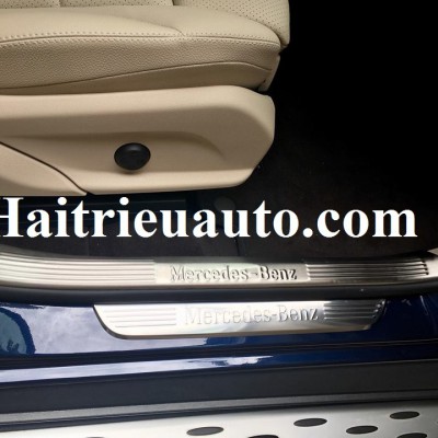 Nẹp bước ch&acirc;n trong cho Mercedes GLC 200