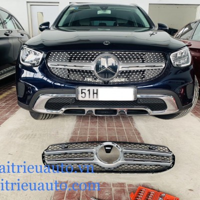 mặt că lăng mẫu sao rơi theo xe mercedes GLC 2020