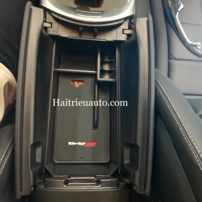 Hộc chia ngăn g&aacute;c tay cho xe Mercedes GLC