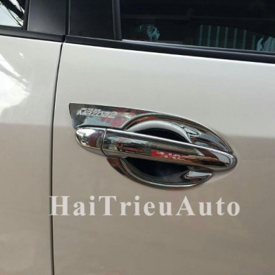 Ch&eacute;n cửa cho xe mazda 2