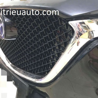 mặt ca lăng mẫu mới cho xe mazda 3