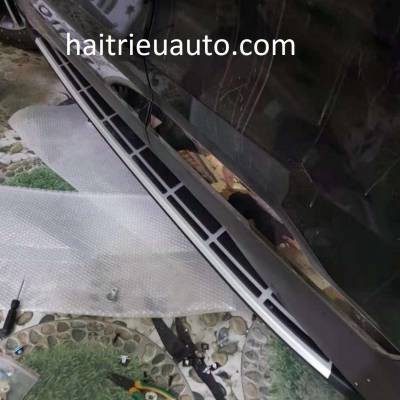 bệ bước chân theo xe santafe 2019