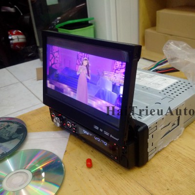 Màn hình dvd thụt thò có GPS