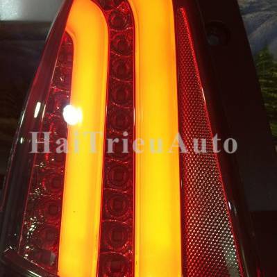 Đèn hậu độ cho xe innova