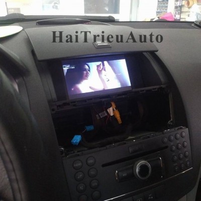 M&agrave;n h&igrave;nh dvd theo xe Mercedes C  W203