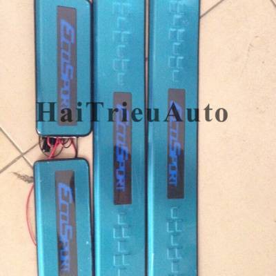 Nẹp bước chân có đèn xe ecosport