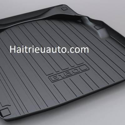 L&oacute;t cốp xe Mercedes E 180