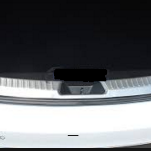 Chống trầy cốp trong Mazda 2