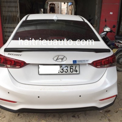 đuôi gió cho xe Hyundai Accent 2018
