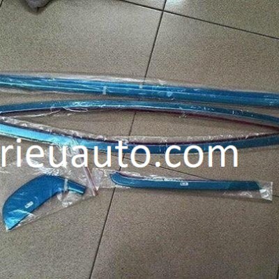 viền khung k&iacute;nh xe Kia cerato 2017