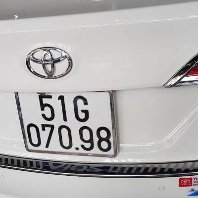 nẹp chống trầy cốp xe vios 2018