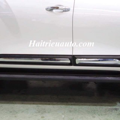 Nẹp hông Fortuner 2017