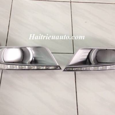 Ốp đ&egrave;n gầm c&oacute; led Ford Ranger