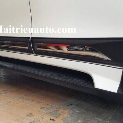 ốp hông xe toytota fortuner 2017