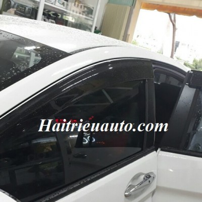 V&egrave; che mưa đen Honda City