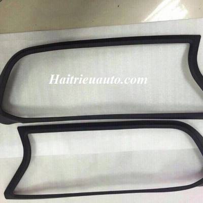 viền đ&egrave;n trước Ford Ranger 