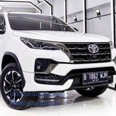 Ốp cản trước sau xe Toyota Fortuner 2023