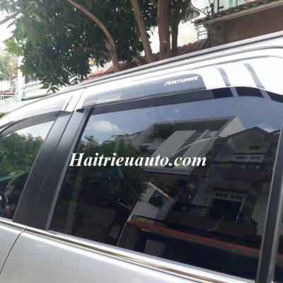 Vè che mưa Fortuner 2015