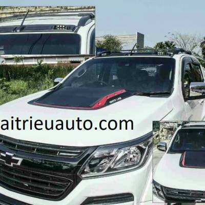 ốp trang tr&iacute; nắp capo cho xe COLORADO