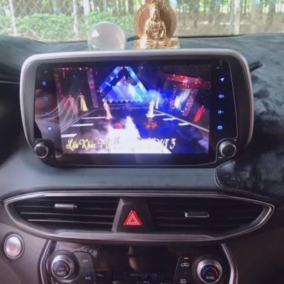 màn hình android Zestech theo xe hyundai santafe