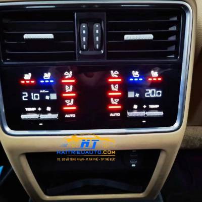 M&agrave;n h&igrave;nh điều ho&agrave; sau xe Porsche cayenne