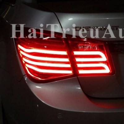 Đ&egrave;n hậu độ cho xe cruze