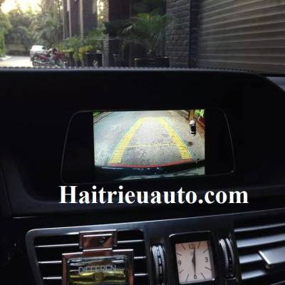 Camera lùi cho xe Mercedes E200