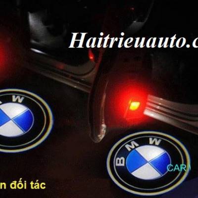 Logo cánh cửa BMW