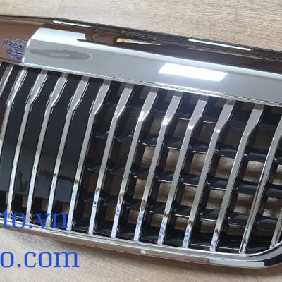 mặt ca lăng maybach theo xe mercedes E300