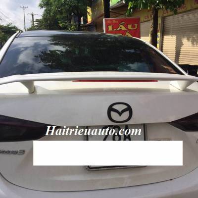 Đuôi cá thể thao Mazda 3