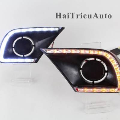 Đèn led gầm theo xe innova 2016